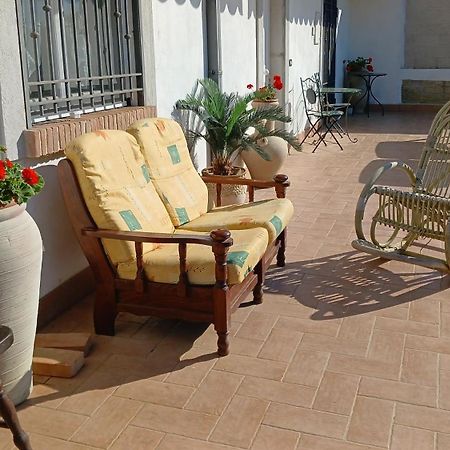 Appartamento In Collina Fondi Bagian luar foto