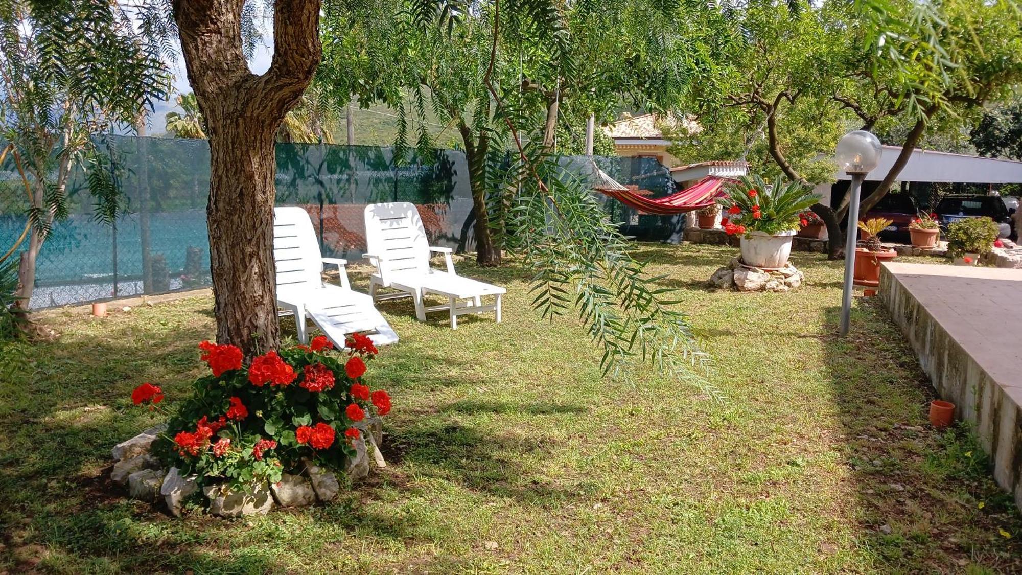 Appartamento In Collina Fondi Bagian luar foto