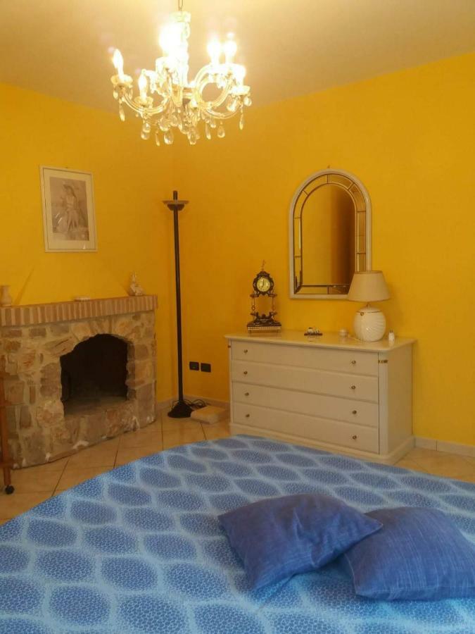 Appartamento In Collina Fondi Bagian luar foto